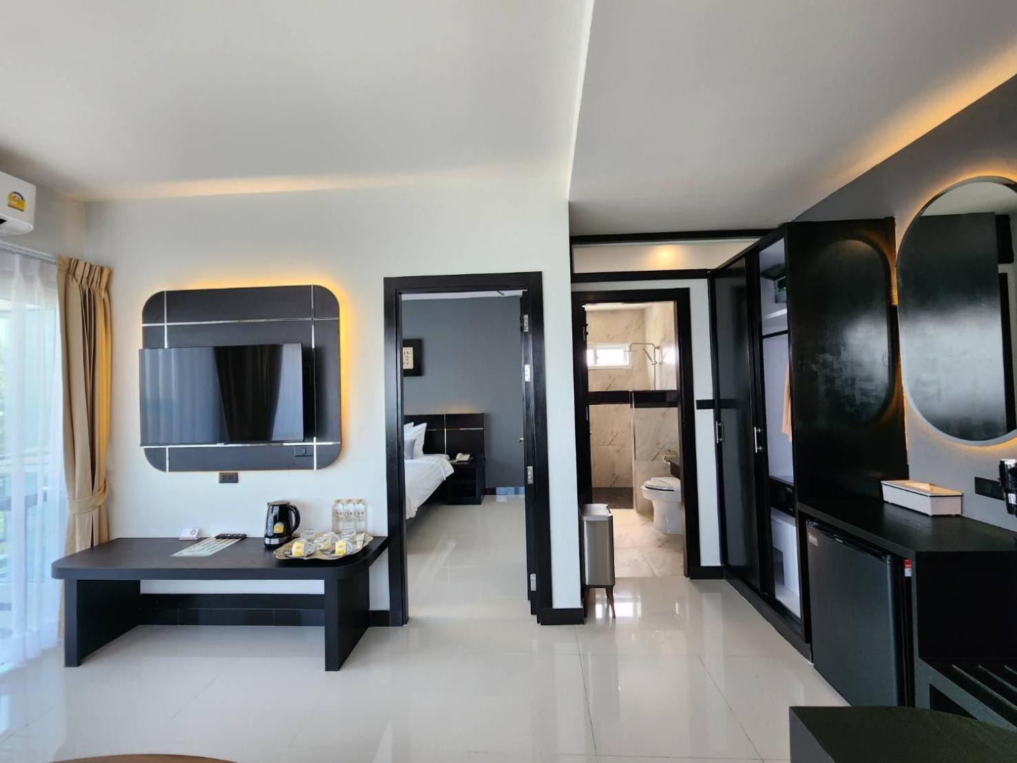 Lhc Hotel And Resort Pattaya Esterno foto