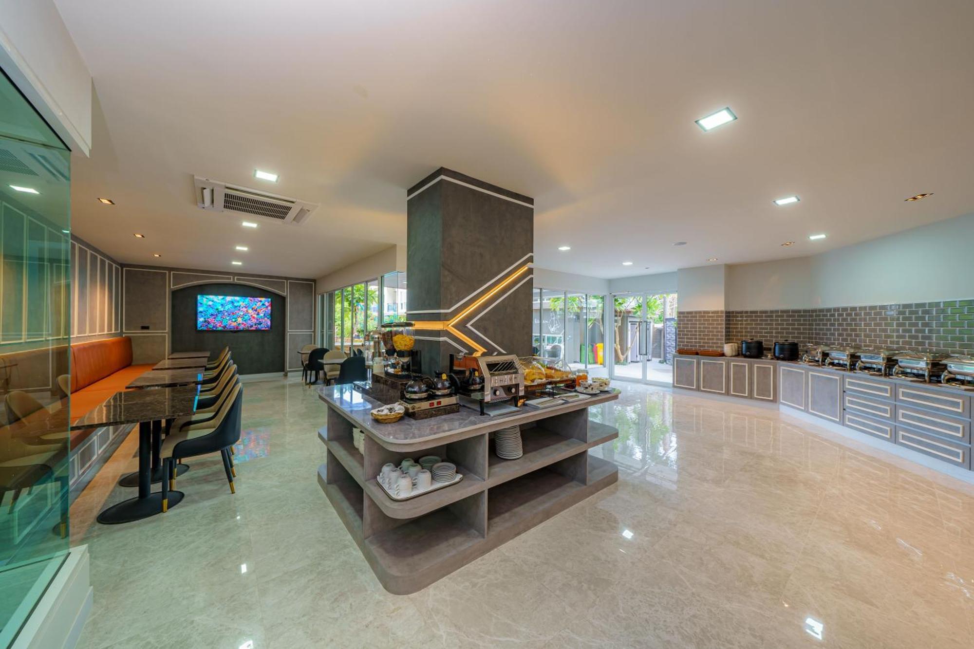 Lhc Hotel And Resort Pattaya Esterno foto